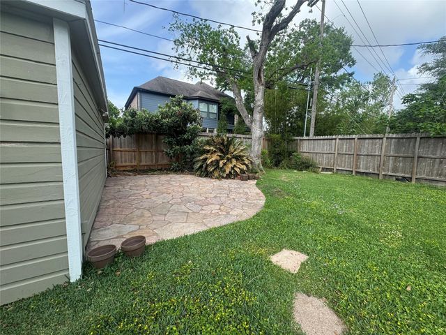 4022 Drummond Street, Houston, TX 77025