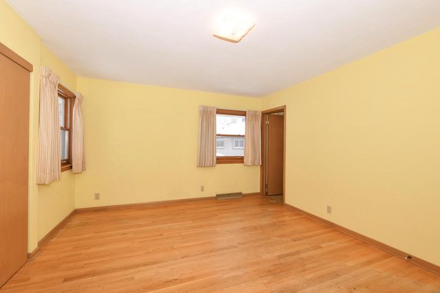 6124 W Spokane STREET, Milwaukee, WI 53223