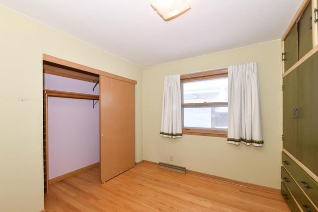 6124 W Spokane STREET, Milwaukee, WI 53223