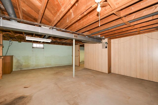 6124 W Spokane STREET, Milwaukee, WI 53223