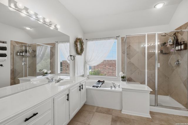 10611 Spirit Horse, Helotes, TX 78023