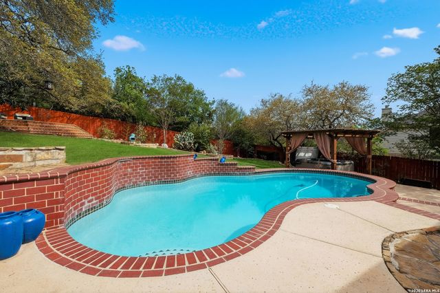 10611 Spirit Horse, Helotes, TX 78023