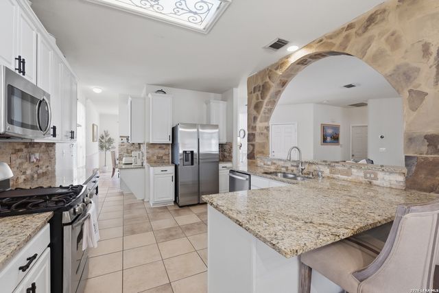 10611 Spirit Horse, Helotes, TX 78023