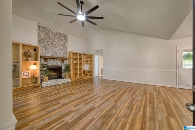 1911 GLEN DAVIS LANE, Oxford, AL 36203