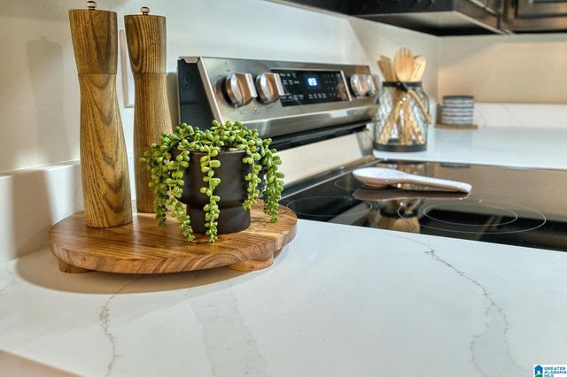 1911 GLEN DAVIS LANE, Oxford, AL 36203