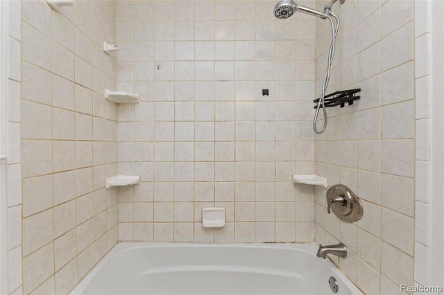 18507 Brady, Redford, MI 48240