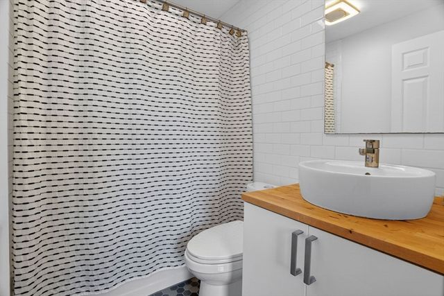 26 Newbury St 2, Somerville, MA 02144