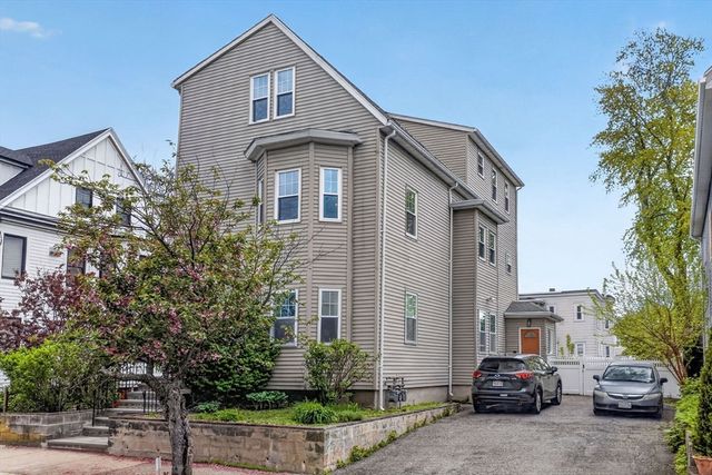 26 Newbury St 2, Somerville, MA 02144