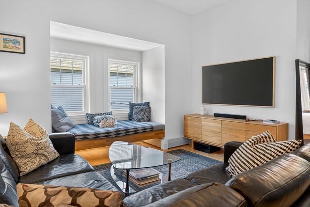 26 Newbury St 2, Somerville, MA 02144