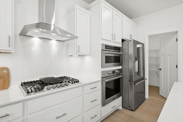 2351 Tyrone Drive, Shakopee, MN 55379