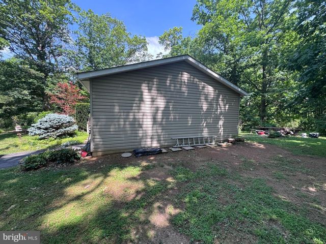 488 PLATT MOUNTAIN LN, Inwood, WV 25428
