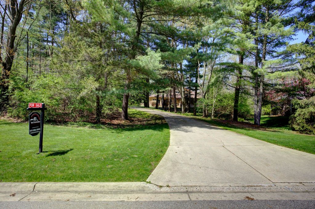 3678 W Primilia Lane, Summit Twp, MI 49201