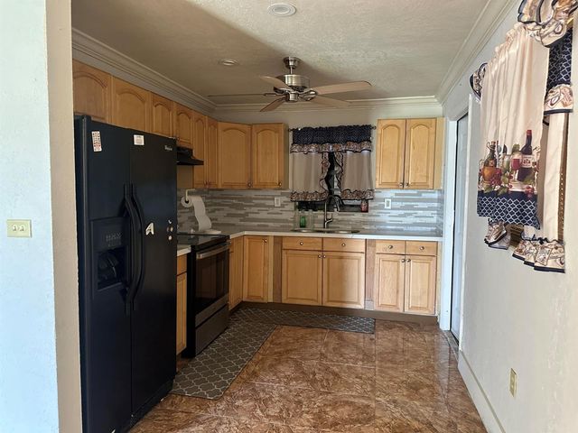 400 NW 184th Terrace 400, Miami, FL 33169
