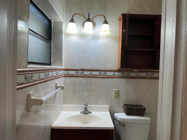 400 NW 184th Terrace 400, Miami, FL 33169