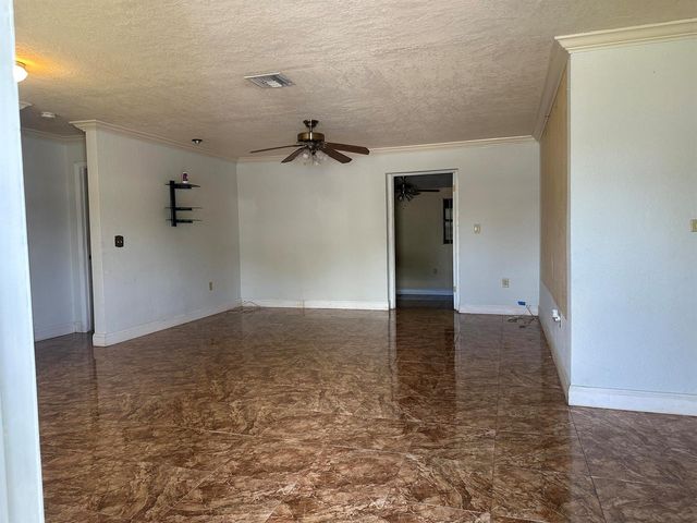 400 NW 184th Terrace 400, Miami, FL 33169