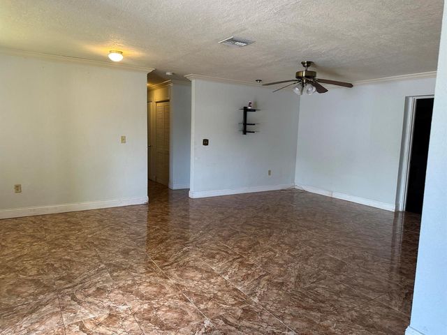 400 NW 184th Terrace 400, Miami, FL 33169