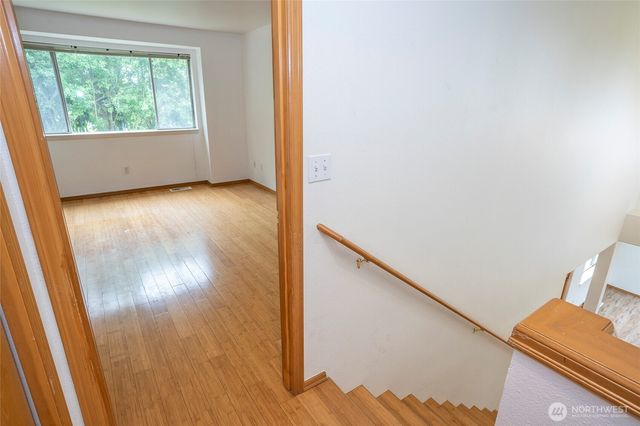 10103 SE 225th Place, Kent, WA 98031