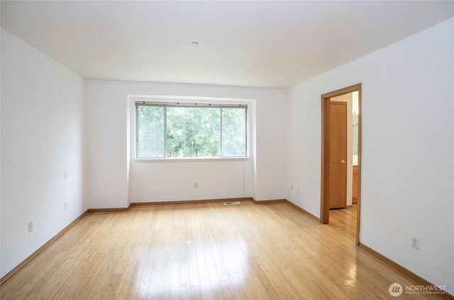10103 SE 225th Place, Kent, WA 98031