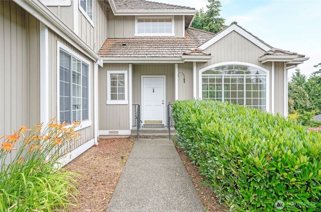 10103 SE 225th Place, Kent, WA 98031