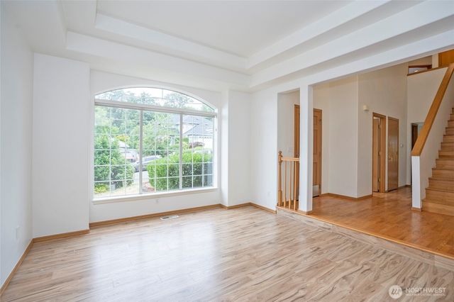 10103 SE 225th Place, Kent, WA 98031