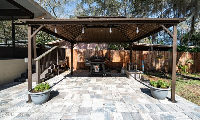 6261 LITTLE LAKE GENEVA Road, Keystone Heights, FL 32656