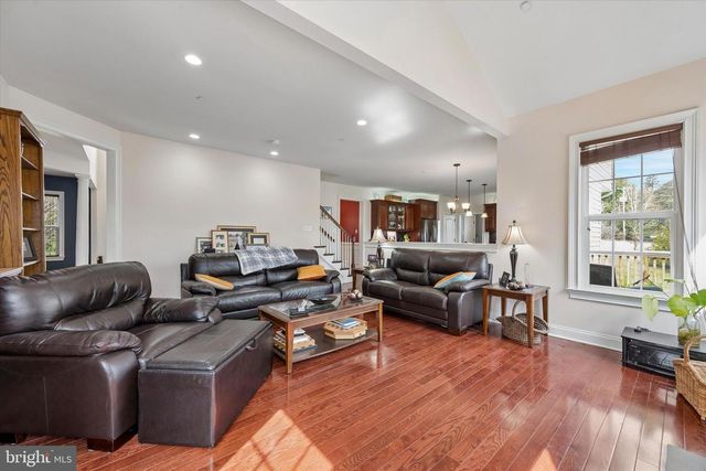 301 JENNIFER LN, Exton, PA 19341