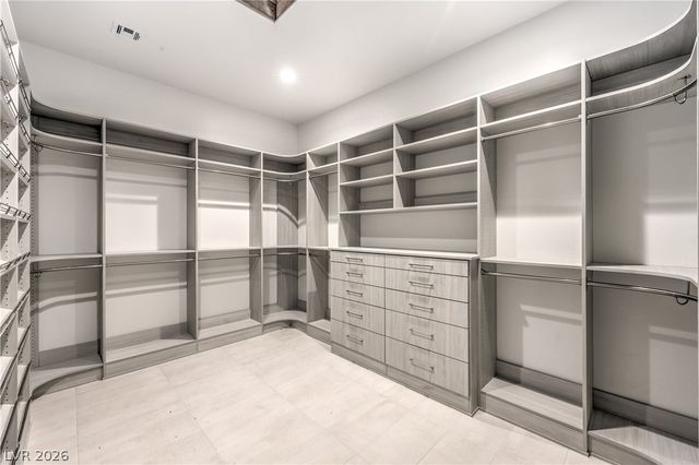 10864 Agate Cliffs Avenue, Las Vegas, NV 89135