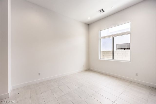 10864 Agate Cliffs Avenue, Las Vegas, NV 89135