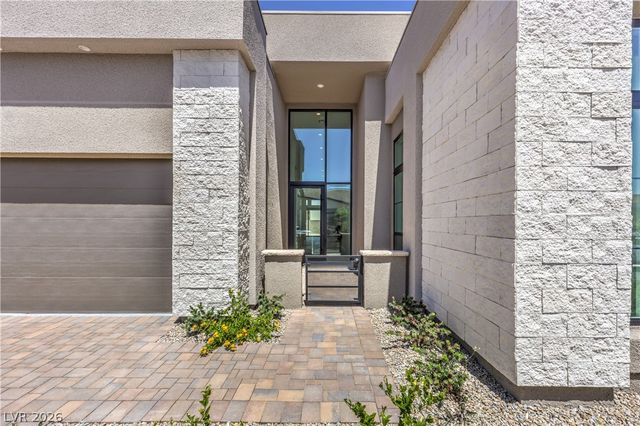 10864 Agate Cliffs Avenue, Las Vegas, NV 89135