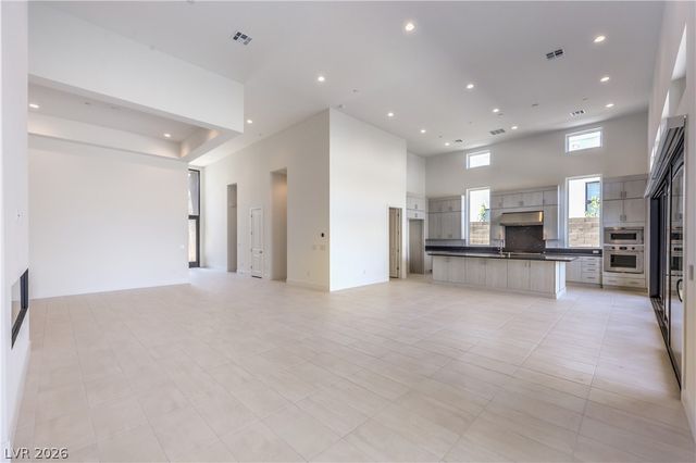 10864 Agate Cliffs Avenue, Las Vegas, NV 89135
