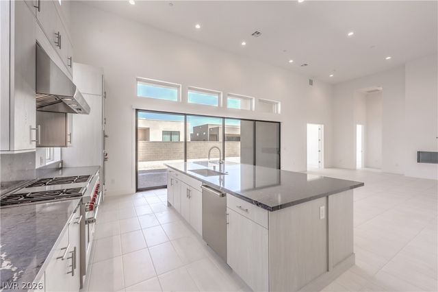 10864 Agate Cliffs Avenue, Las Vegas, NV 89135