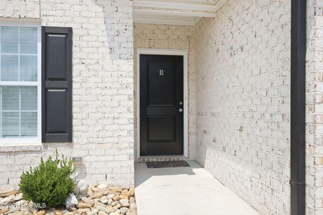2124 Dartford Drive B, Greenville, NC 27834