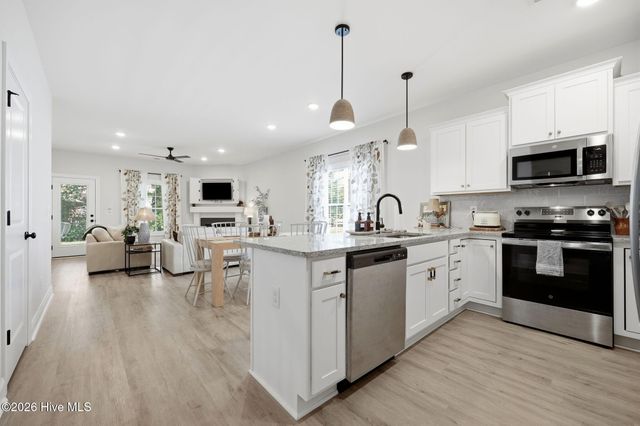 2124 Dartford Drive B, Greenville, NC 27834