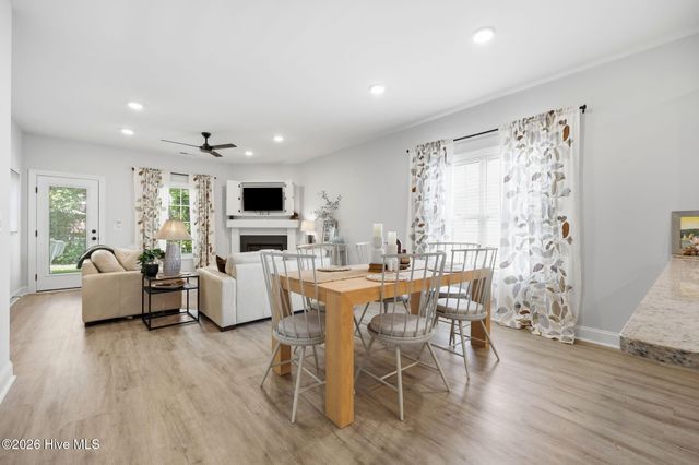 2124 Dartford Drive B, Greenville, NC 27834