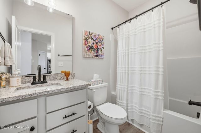 2124 Dartford Drive B, Greenville, NC 27834
