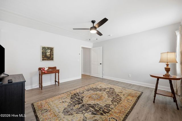 2124 Dartford Drive B, Greenville, NC 27834