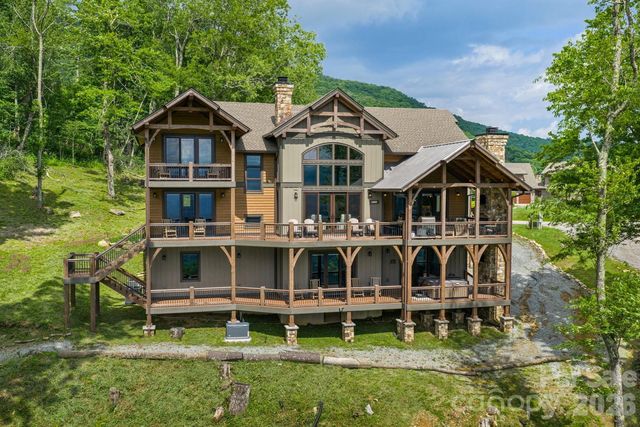 6 Valley Watch Court, Banner Elk, NC 28604