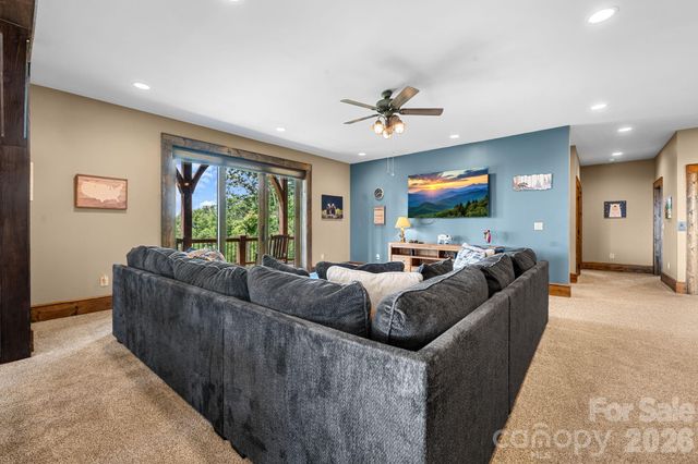 6 Valley Watch Court, Banner Elk, NC 28604