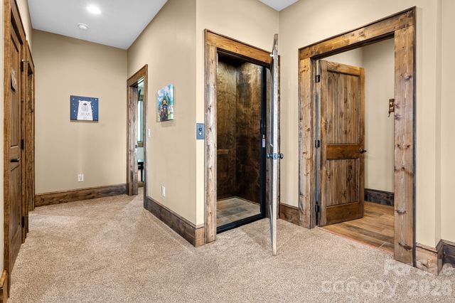 6 Valley Watch Court, Banner Elk, NC 28604
