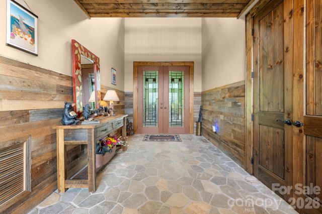 6 Valley Watch Court, Banner Elk, NC 28604
