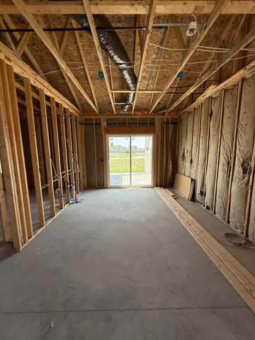 16 Cove Drive, Bay City, MI 48706