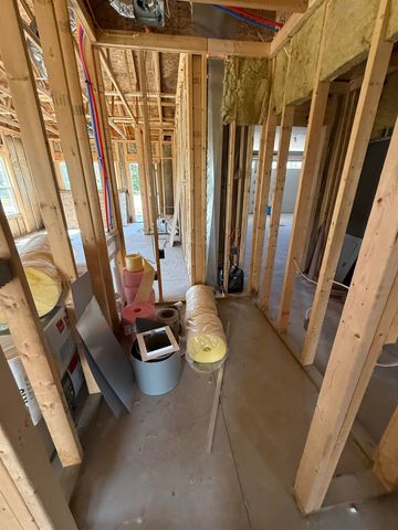 16 Cove Drive, Bay City, MI 48706