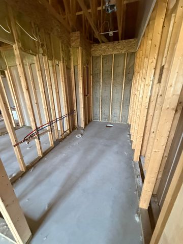 16 Cove Drive, Bay City, MI 48706