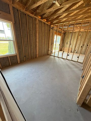 16 Cove Drive, Bay City, MI 48706