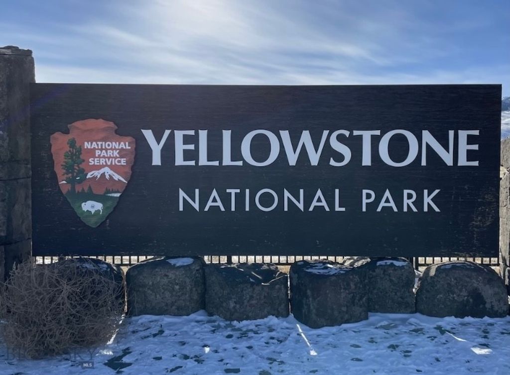 301 Spring Street, Gardiner, MT 59030 photo 14