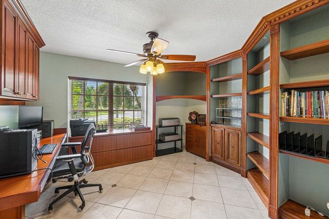 7398 Falls Road W, Boynton Beach, FL 33437