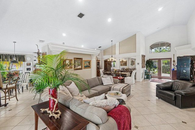 7398 Falls Road W, Boynton Beach, FL 33437