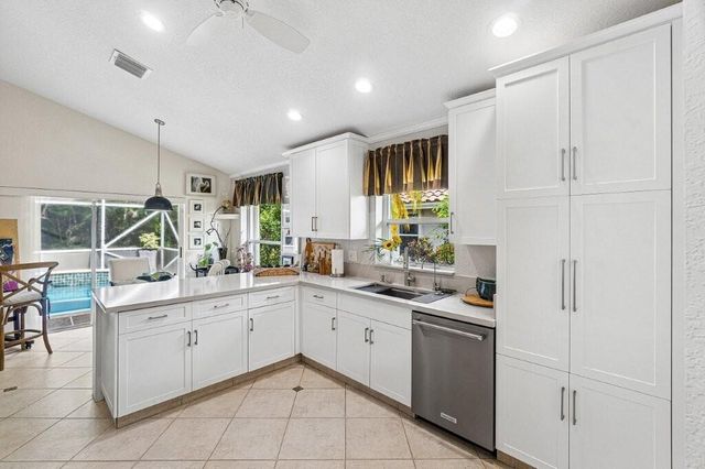 7398 Falls Road W, Boynton Beach, FL 33437