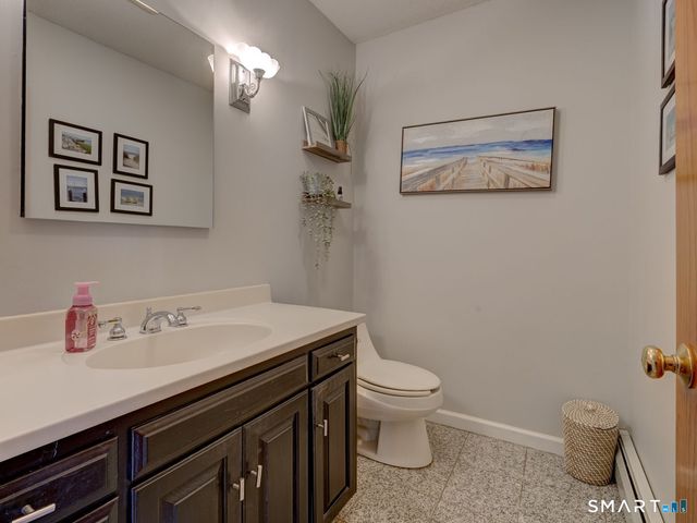 25 Amato Drive, Wethersfield, CT 06109