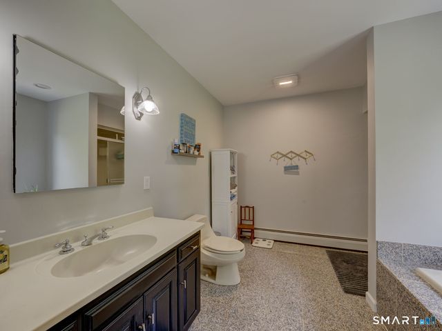 25 Amato Drive, Wethersfield, CT 06109